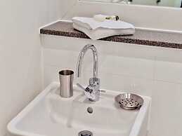 Your Space Apartments - Cambridge Place