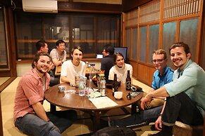 Asuka Guest House - Hostel