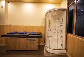 Utopia Resorts & Spa