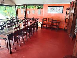 El Nido Corner Pension and Restaurant