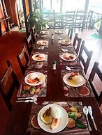 El Nido Corner Pension and Restaurant