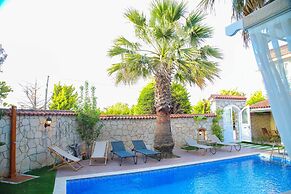 Alacati Balbadem Otel ( +13 ADULT ONLY)