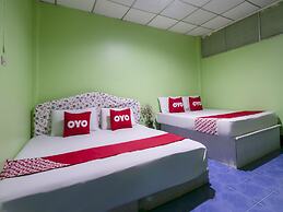 OYO 1095 Toto Beach Hua Hin