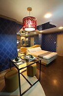 Victoria Court Escarpment - Pasig