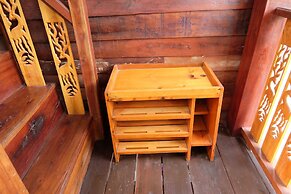 Baan Kun Tuad Ko Si Chang