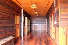 Baan Kun Tuad Ko Si Chang