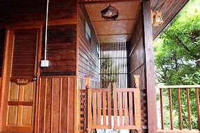 Baan Kun Tuad Ko Si Chang