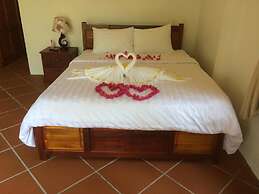 Orchard Fruit Farm Bungalow