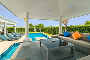Luxury Pool Villa 608