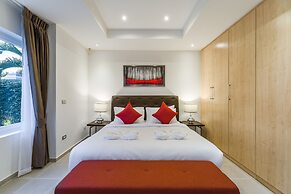 Luxury Pool Villa 608