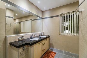 Luxury Pool Villa 608