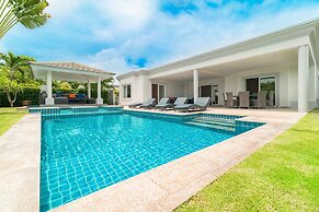 Luxury Pool Villa 608