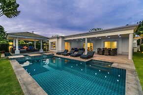 Luxury Pool Villa 608