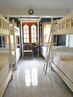Bed In Town - Hostel