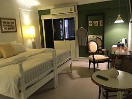 Bed In Town - Hostel