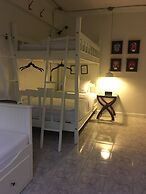 Bed In Town - Hostel