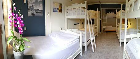 Bed In Town - Hostel