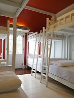 Bed In Town - Hostel