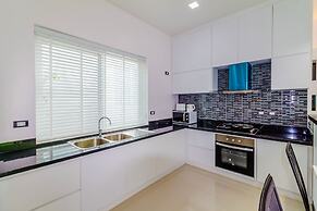 Chalong Hill Tropical Garden Homes