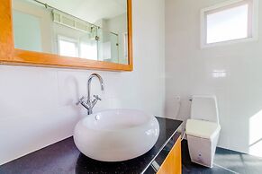 Chalong Hill Tropical Garden Homes