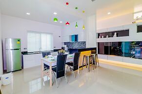 Chalong Hill Tropical Garden Homes