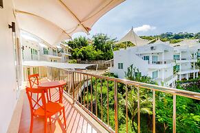 Chalong Hill Tropical Garden Homes