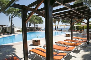 Bodrum Sea Side Beach Club Hotel