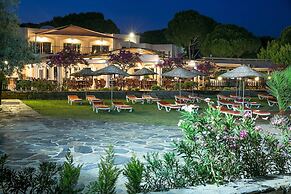 Bodrum Sea Side Beach Club Hotel