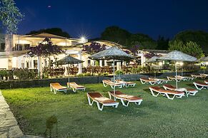 Bodrum Sea Side Beach Club Hotel