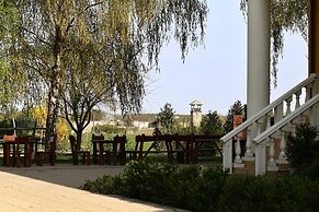 Hotel Plauter Kúria