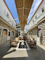 Monk Hotel Alacati - Adults Only