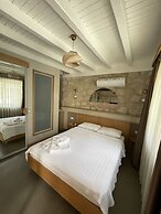 Monk Hotel Alacati - Adults Only