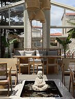 Monk Hotel Alacati - Adults Only
