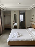 Monk Hotel Alacati - Adults Only