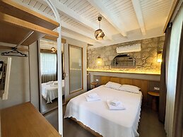 Monk Alacati - Adults Only