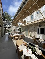 Monk Hotel Alacati - Adults Only