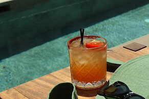 Monk Hotel Alacati - Adults Only