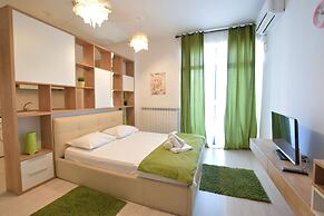 Uptown Residence Apartments