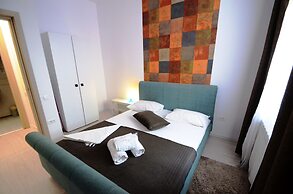 Uptown Residence Apartments