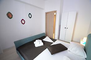 Uptown Residence Apartments