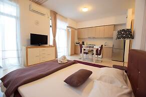 Uptown Residence Apartments