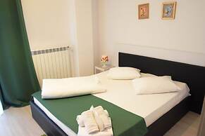 Uptown Residence Apartments