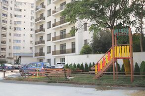 Uptown Residence Apartments