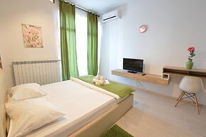 Uptown Residence Apartments