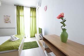 Uptown Residence Apartments