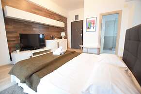 Uptown Residence Apartments