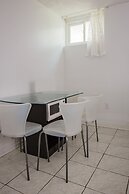 Charlton Suites Guest House