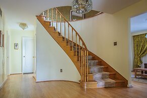 Charlton Suites Guest House