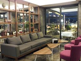 Candan City Beach Hotel