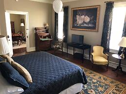 The Elizabethtown Inn